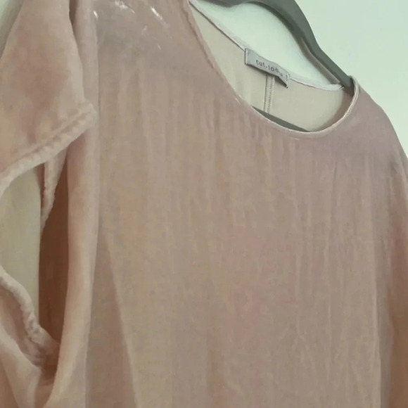 CUT Loose real velvet (silk and rayon) light pink short sleeve short Sz XS - Picture 2 of 8